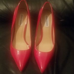 Red Pumps
